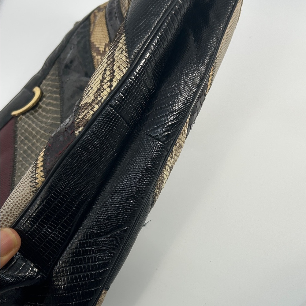 Elegant Patchwork Crossbody Bag - Picture 10 of 16